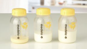Latte materno in contenitore sterile